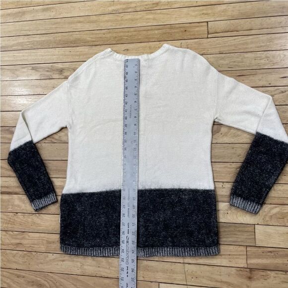 BANANA REPUBLIC Merino Wool Mohair V-neck Sweater Womens M Soft Stretch Boho - Picture 8 of 16